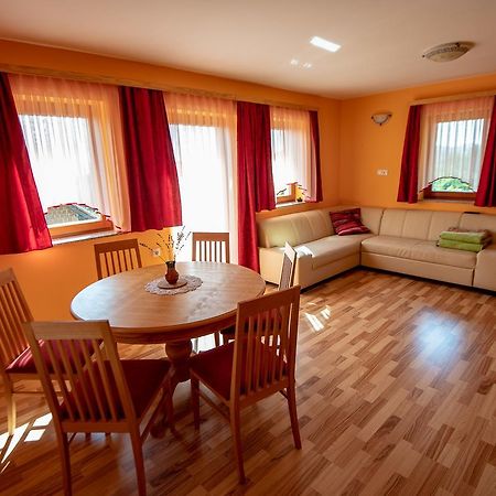 Vineyard Cottage Pod Piramido Dobrnic المظهر الخارجي الصورة
