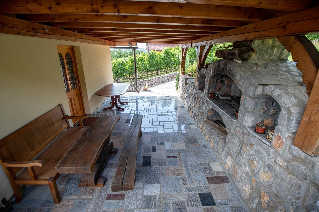 Vineyard Cottage Pod Piramido Dobrnic المظهر الخارجي الصورة